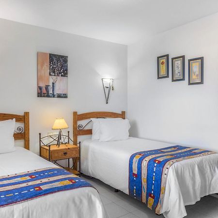 อพาร์ตเมนต์ แอท กาลา บลังกา บาย ไดมอนด์ รีสอร์ต Aparthotel เตารีโต ภายนอก รูปภาพ